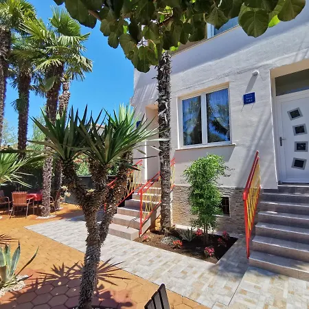 App & Room Le Palme Umag Exterior foto